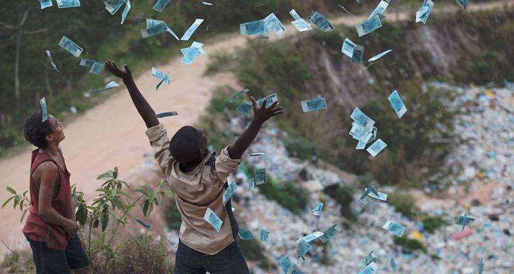 Crítica de la película “Trash, ladrones de esperanza”
