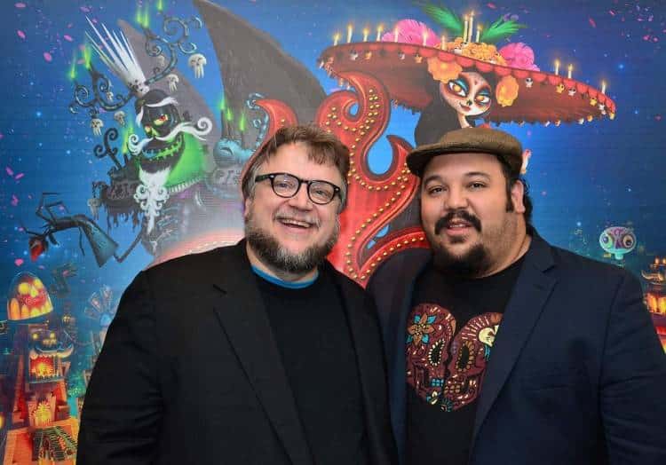 El productor Guillermo del Toro y el director "Jorge R. Gutiérrez"