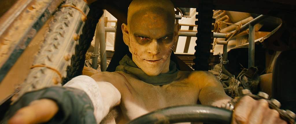 Los villanos de “Mad Max: Furia en la Carretera” huyen de Madrid haciendo autostop