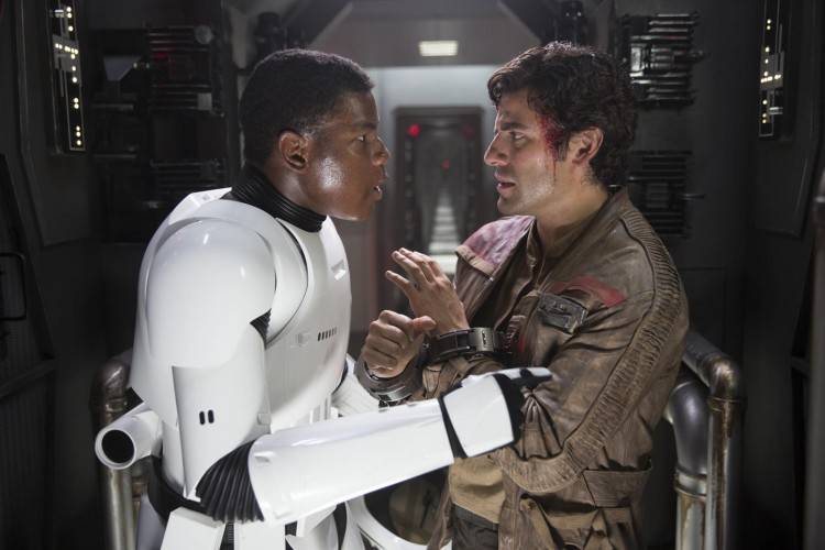 John Boyega y Oscar Isaac en Star Wars: El despertar de la Fuerza