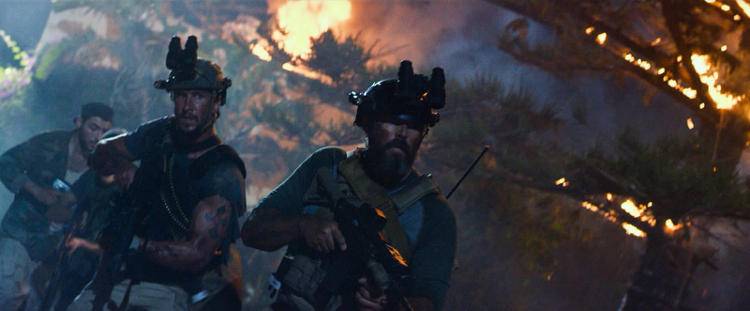 Crítica 13 horas: Los soldados secretos de Bengasi, Call of Duty: Modern Warfare.