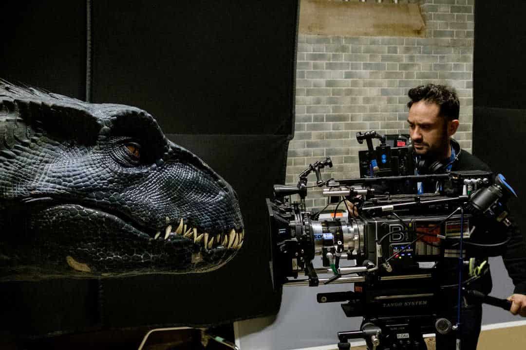 Bayona durante el rodaje de Jurassic World: El reino caído 