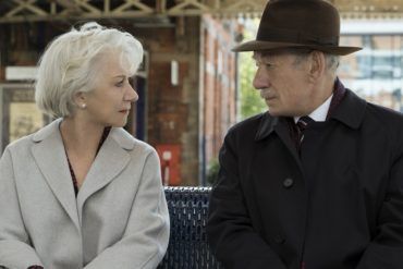 Ian McKellen y Helen Mirren en la película
